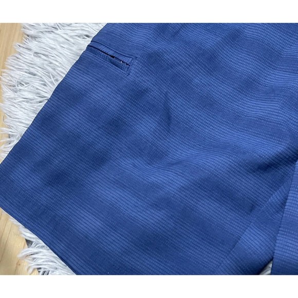 Greg Norman golf‎ Shorts Mens size 38 Blue Outdoor Fish logo Flat Front Chinos - Picture 3 of 6